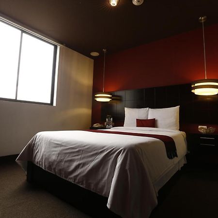 לימה Hotel Ginebra מראה חיצוני תמונה