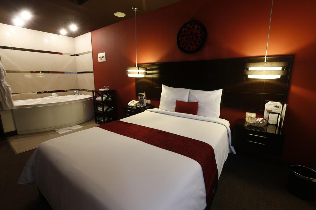 לימה Hotel Ginebra מראה חיצוני תמונה