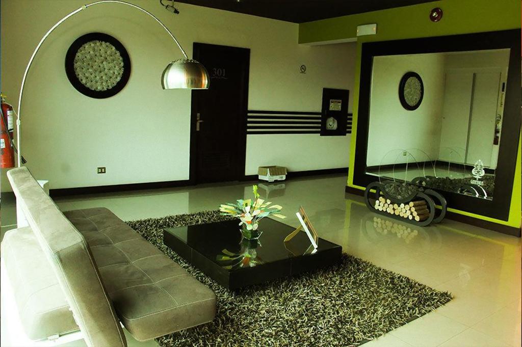 לימה Hotel Ginebra מראה חיצוני תמונה