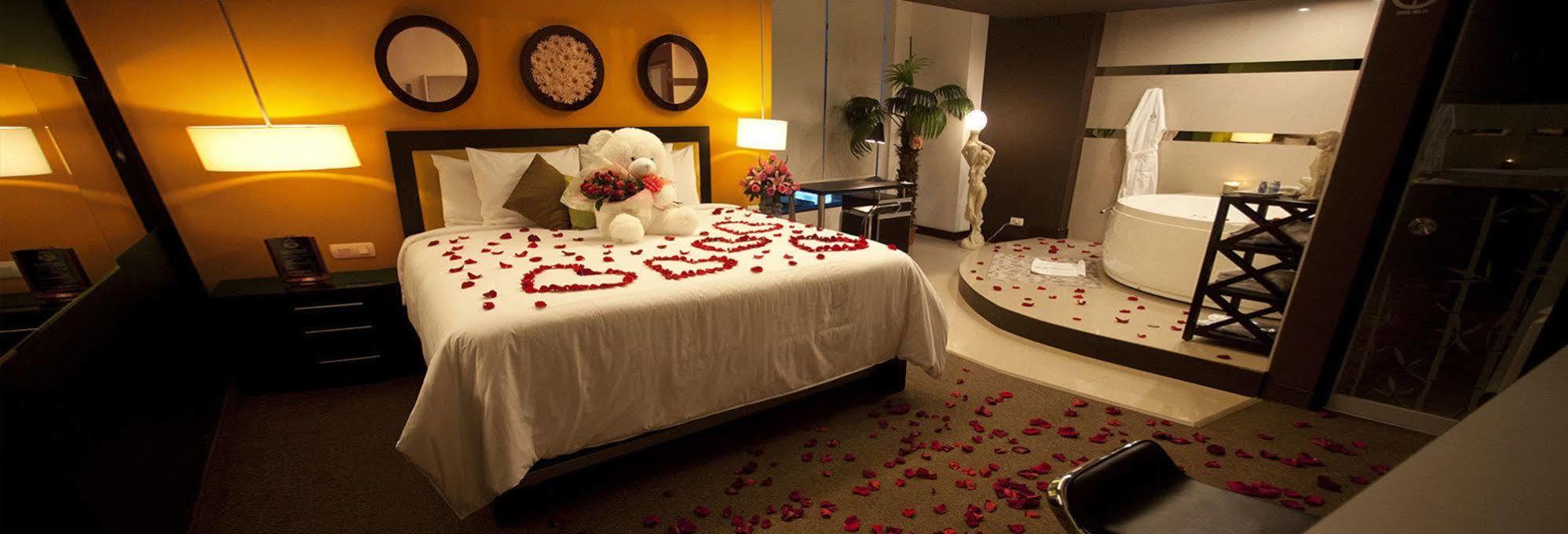 לימה Hotel Ginebra מראה חיצוני תמונה