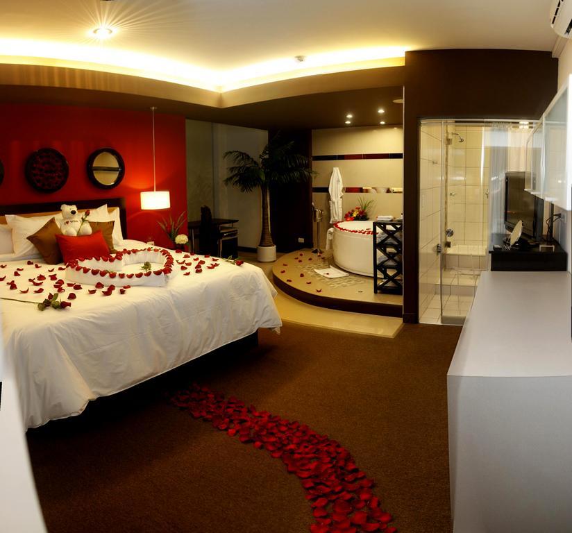 לימה Hotel Ginebra מראה חיצוני תמונה